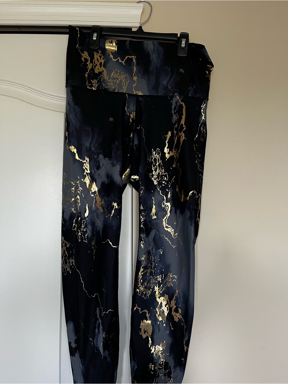 Old Navy Black Extra High-Rise Active Leggings